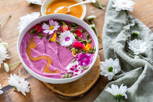 Smoothie bowl with flower decoration